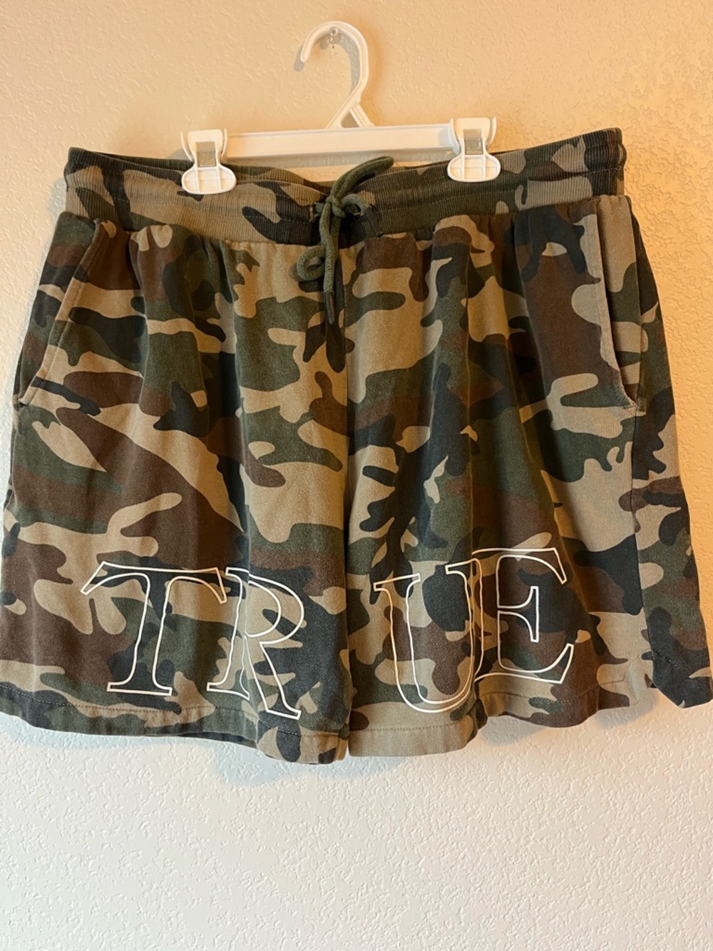 True Religion Camo Spellout Drawstring Basketball Knit Cozy Athleisure Shorts